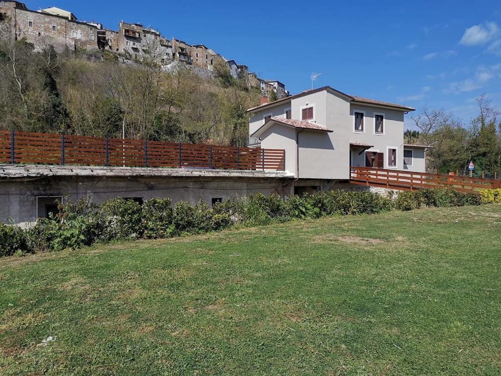 B&B La Locanda Del Sorriso Orte Bagian luar foto